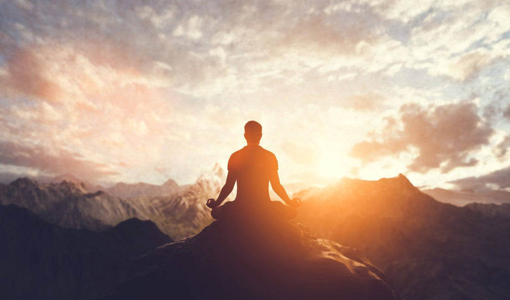 Meditation & The Holistic Lifestyle: 22 Essential Tips & Insights